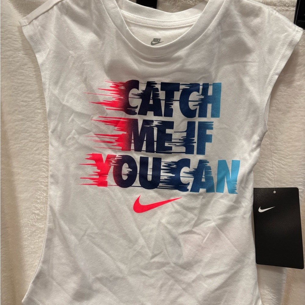 Nike Kids White Graphic Tee NWT 4T girls
